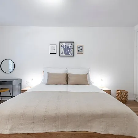 No5 Apartment